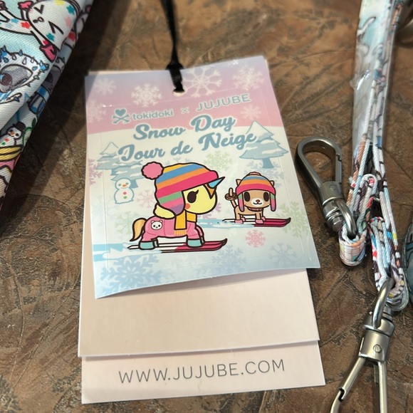 JUJUBE BE QUICK “Snow Day” Tokidoki bag and accessories - Picture 2 of 11